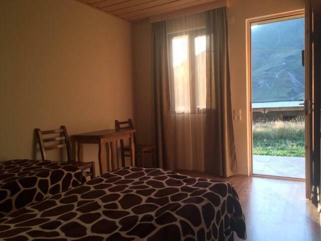 Guesthouse Besarion Ushguli Exterior photo